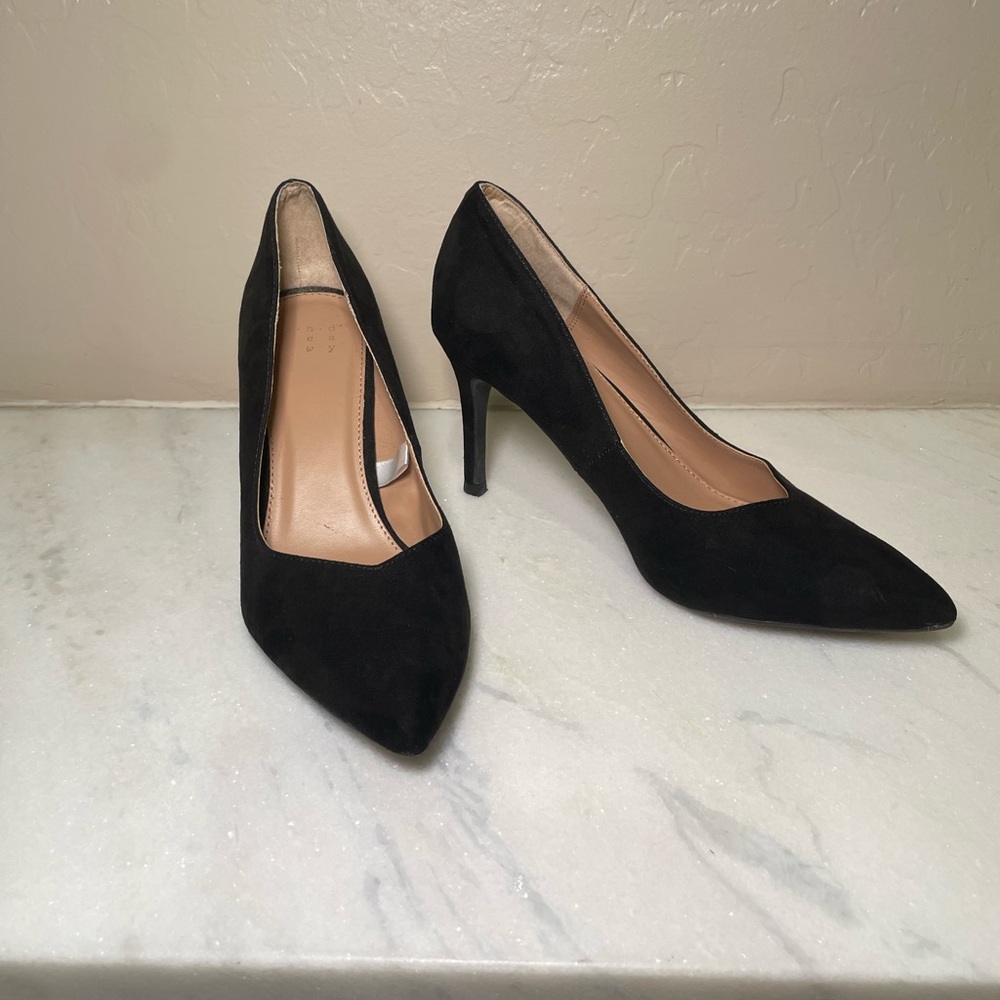 Elegant Black Women's Velvet Heels